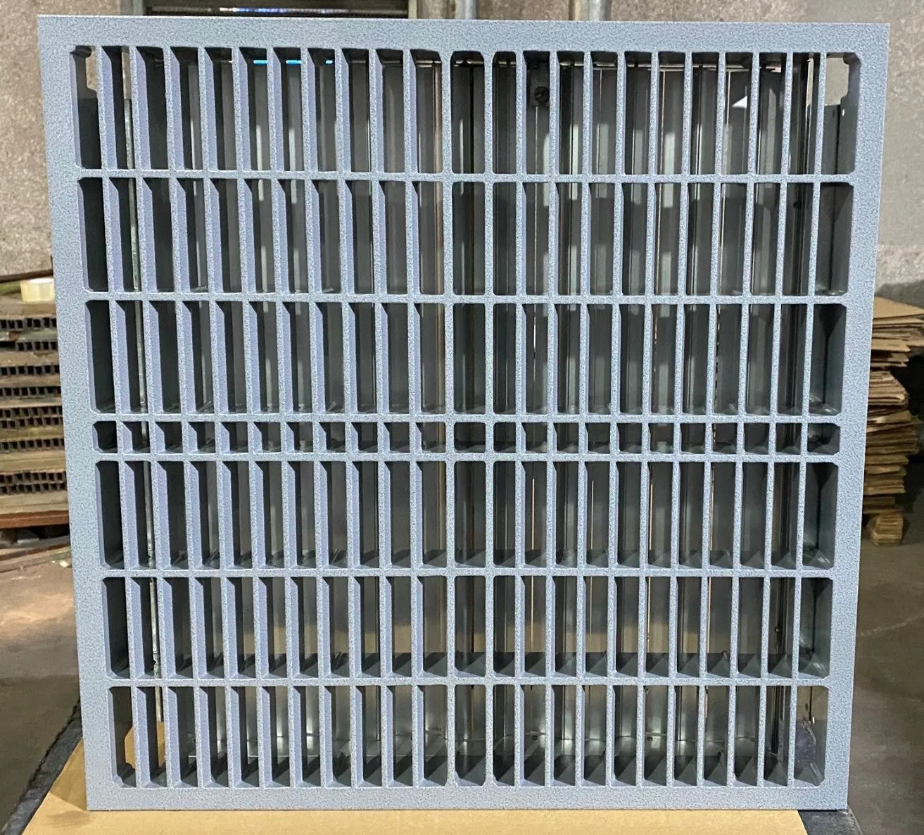 Перфорированная панель 24x24 для вентиляции фальшпола