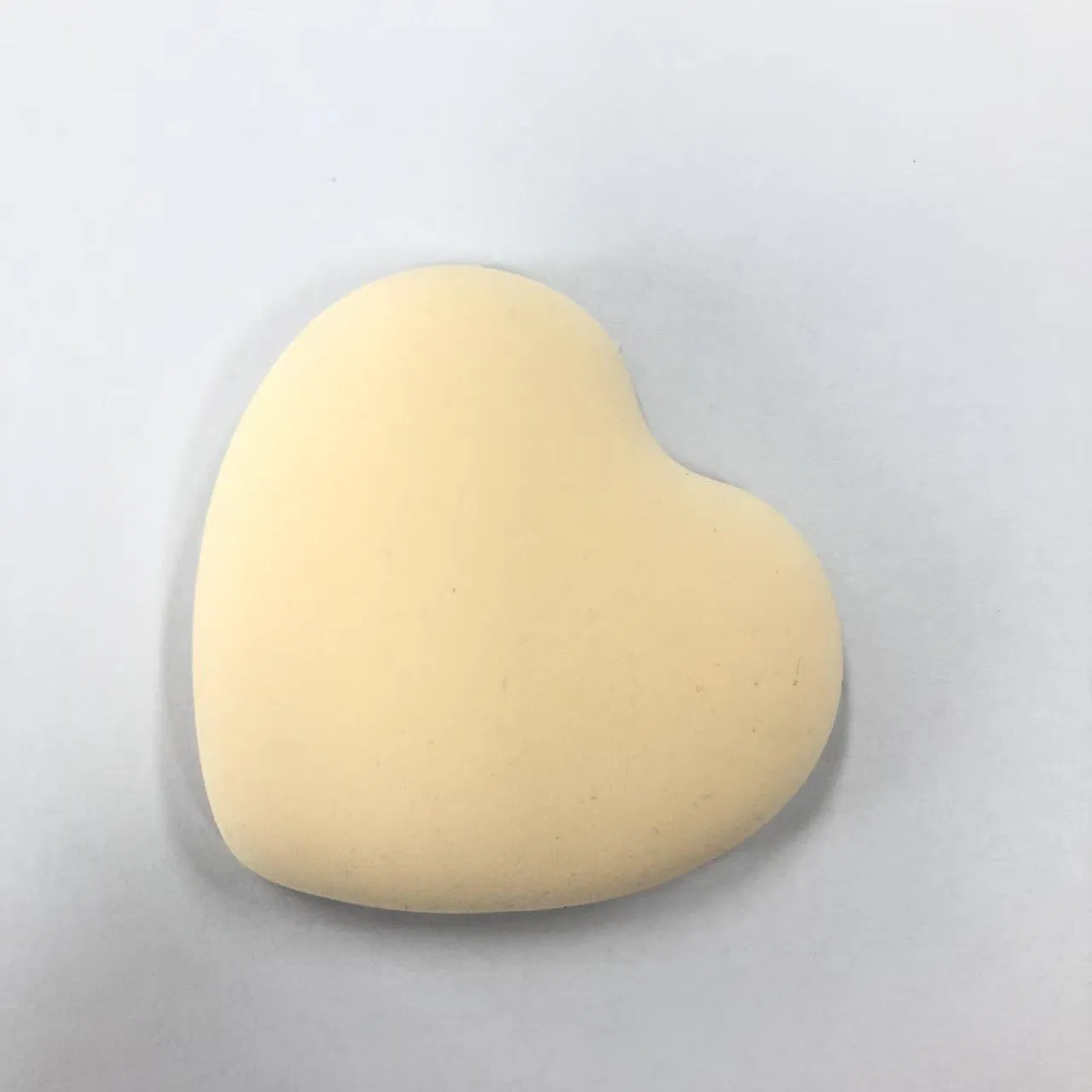 Convenient for Travel Heart Shaped Loose Makeup Powder Puff Made of Sponge