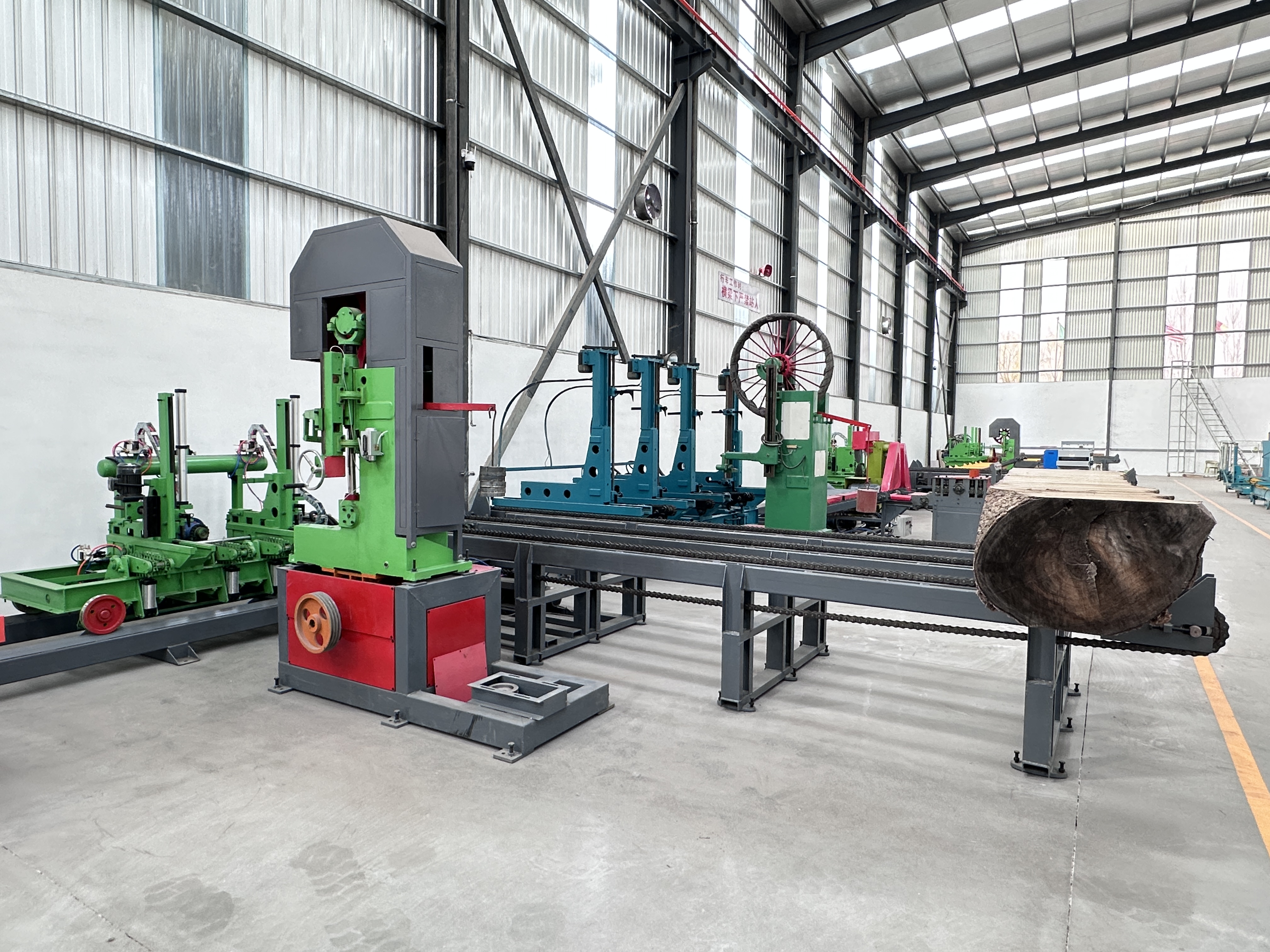 Ленточная пила вертикальная настольная со столом