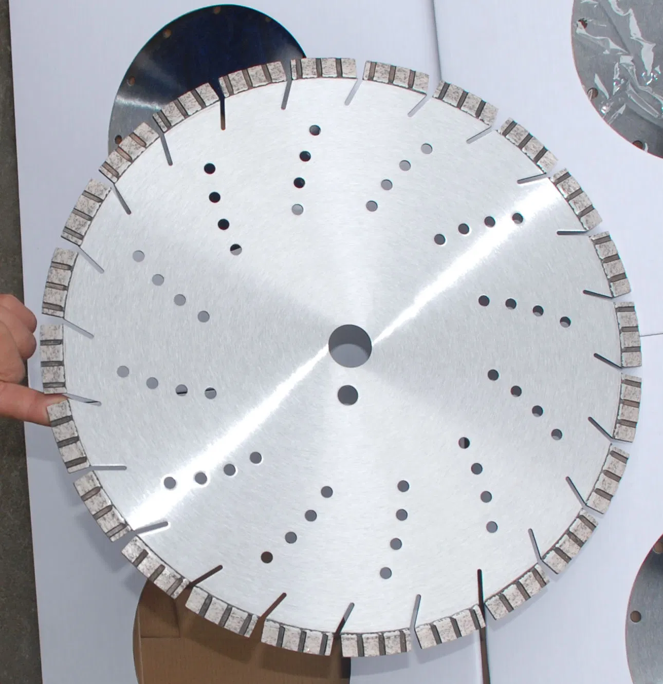 Segmented Diamond Saw Blade for Concrete Masonry Brick Block Stone