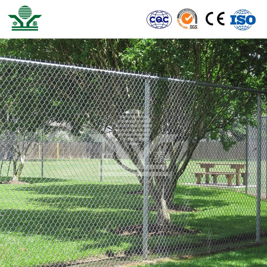 Zhongtai Diamond Chain Link Fence China Manufacturing Galvanized Steel Stadium Chain Link Fence 45mm X 45mm 5FT Stadium Chain Link Fence