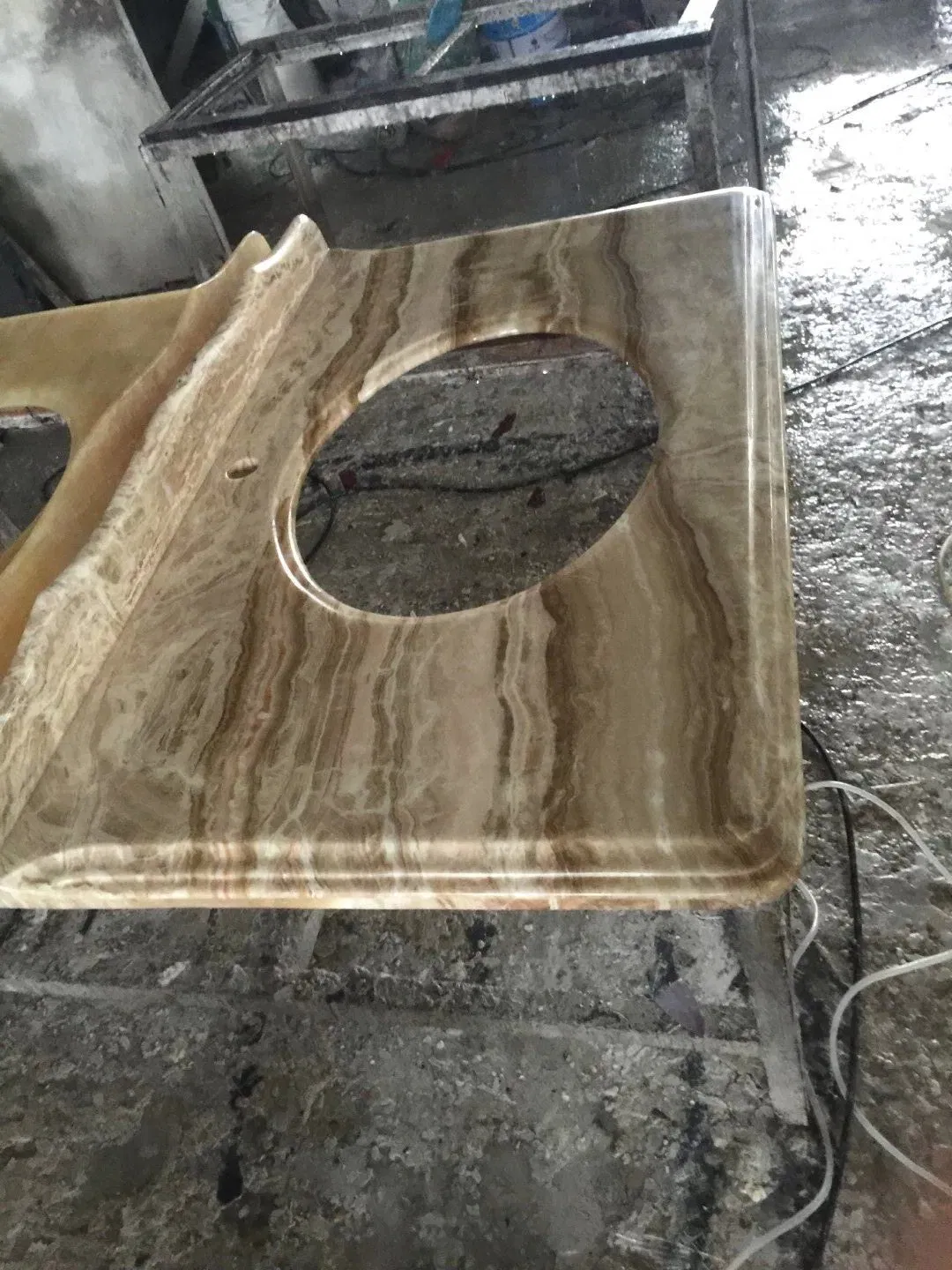 Custom Made Wooden Pattern Onyx Kitchen Countertops and Vanity Tops for Projects