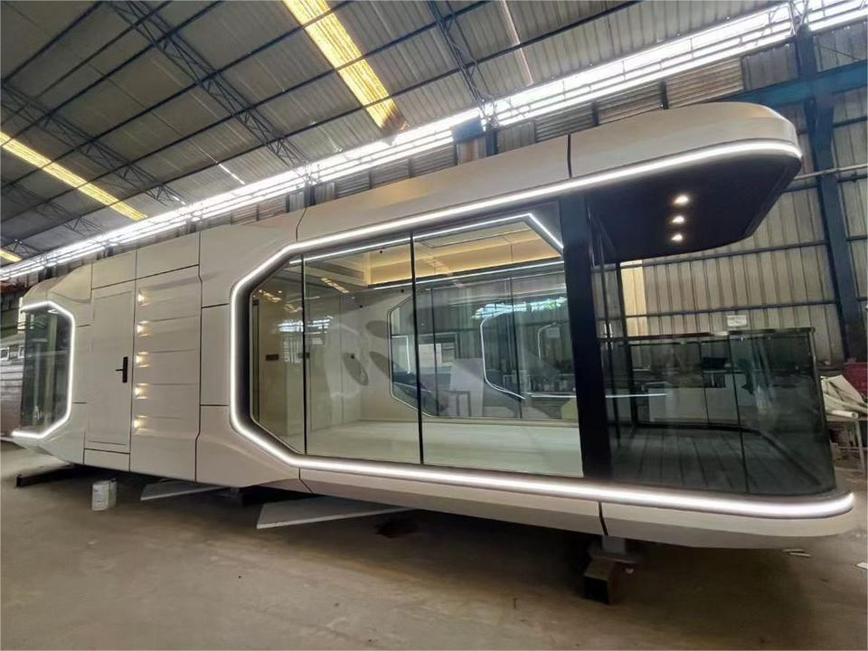 Prefabricated Houses Luxury Mobile Pod Tiny Cabin Prefab House Space Capsule House