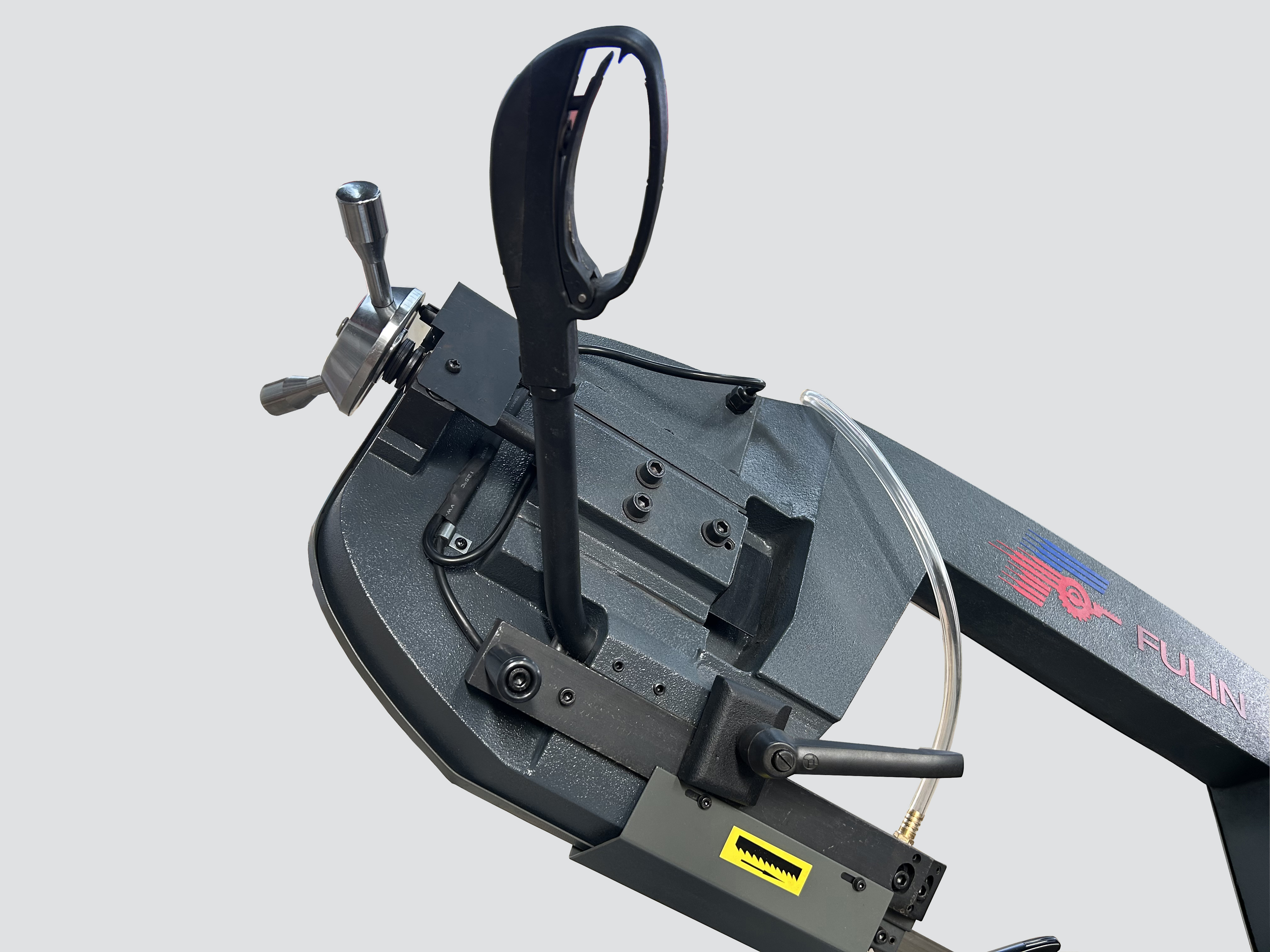 Станок ленточнопильный промышленный ручной по металлу MBS 320 FH