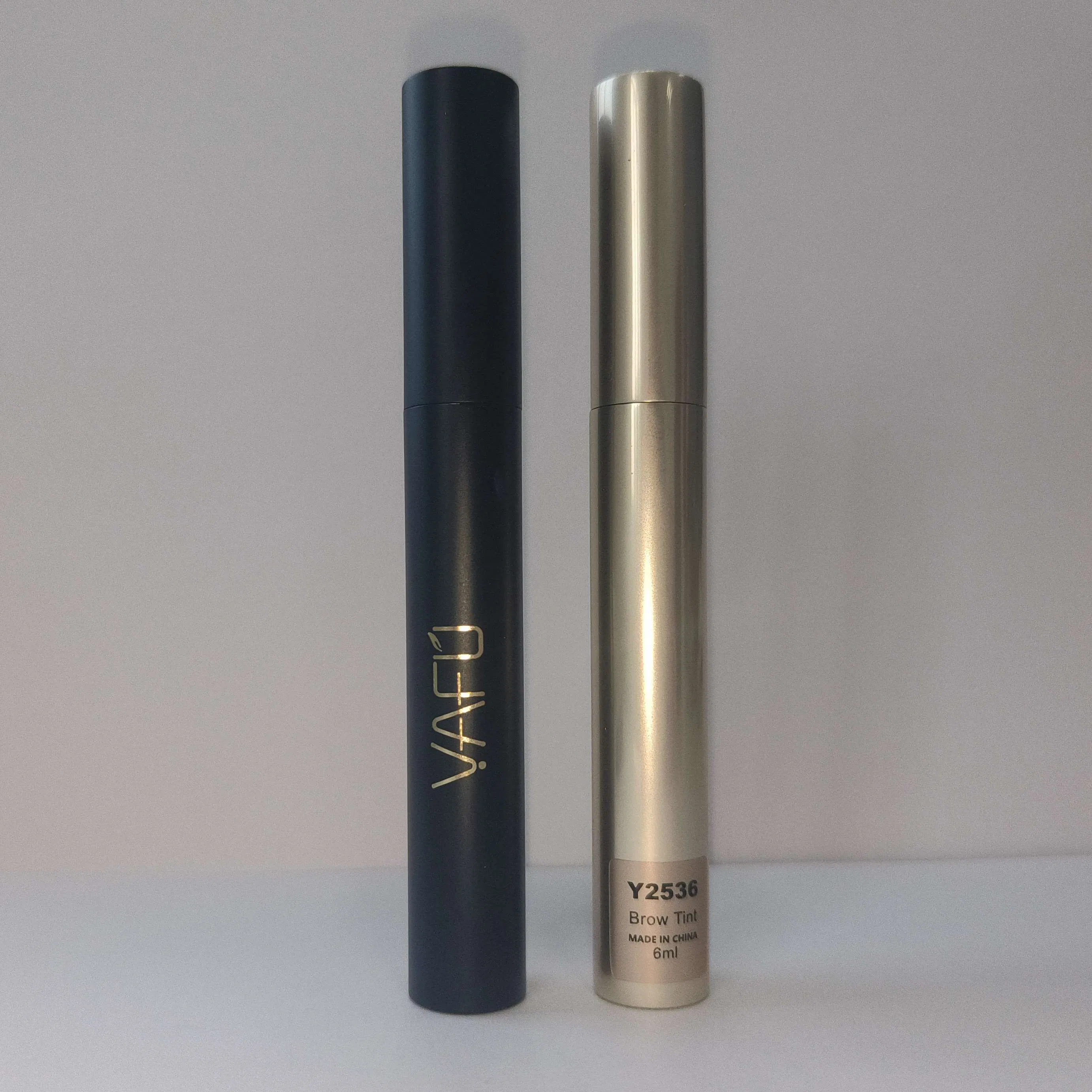 Matte Finish Brow Gel for All-Day Wear and Definition