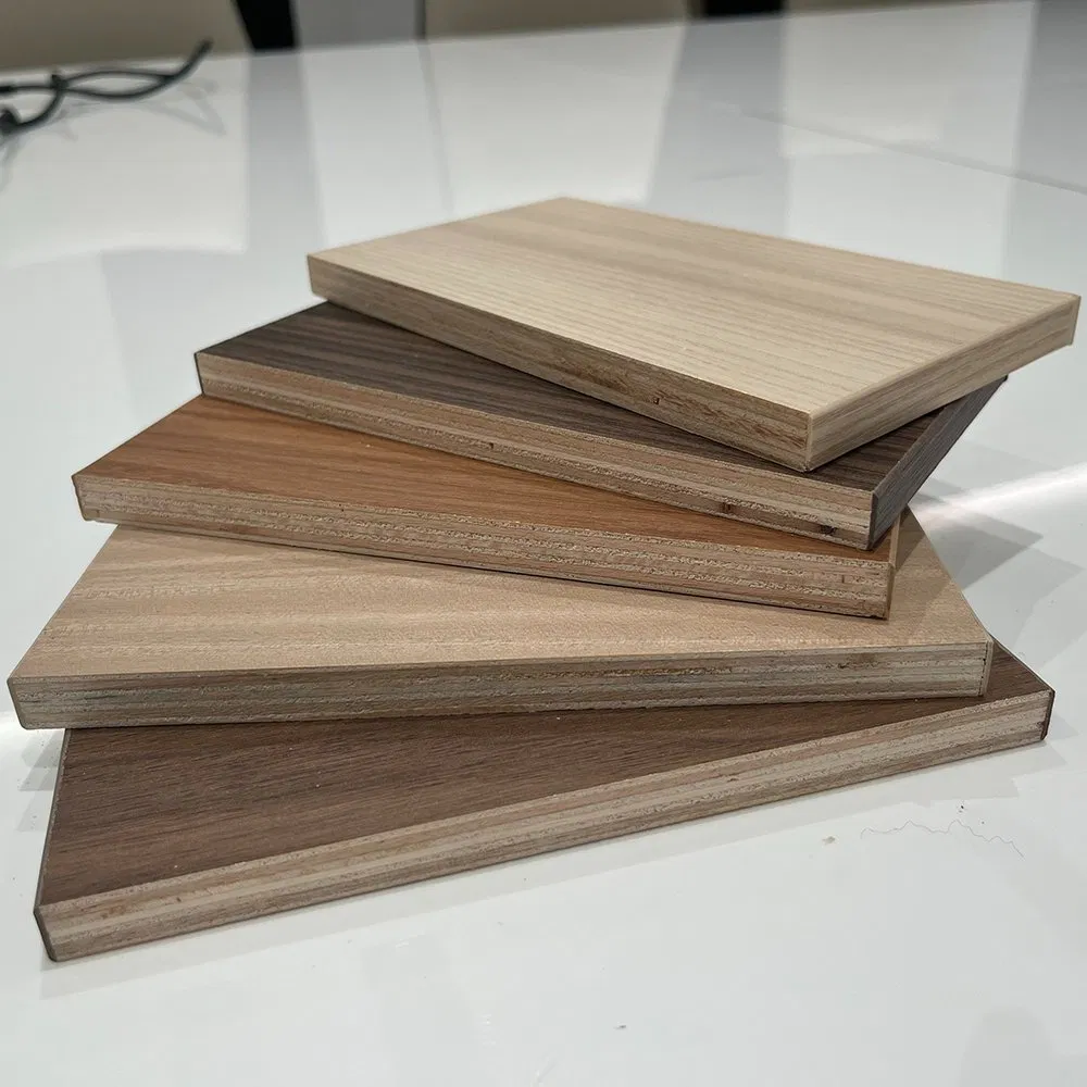 4*8FT 18mm High Quality Synchronized Melamine Plywood for Decor Pressure Treated Plywood