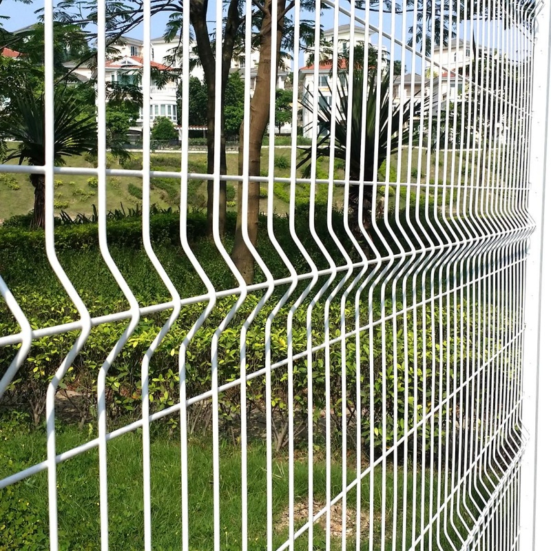 3D Curved Welded Wire Mesh Garden Fence Triangle V Mesh Security Mesh Panel Fence PVC Coated Hot Dipped Galvanized Security Wire Mesh Fence