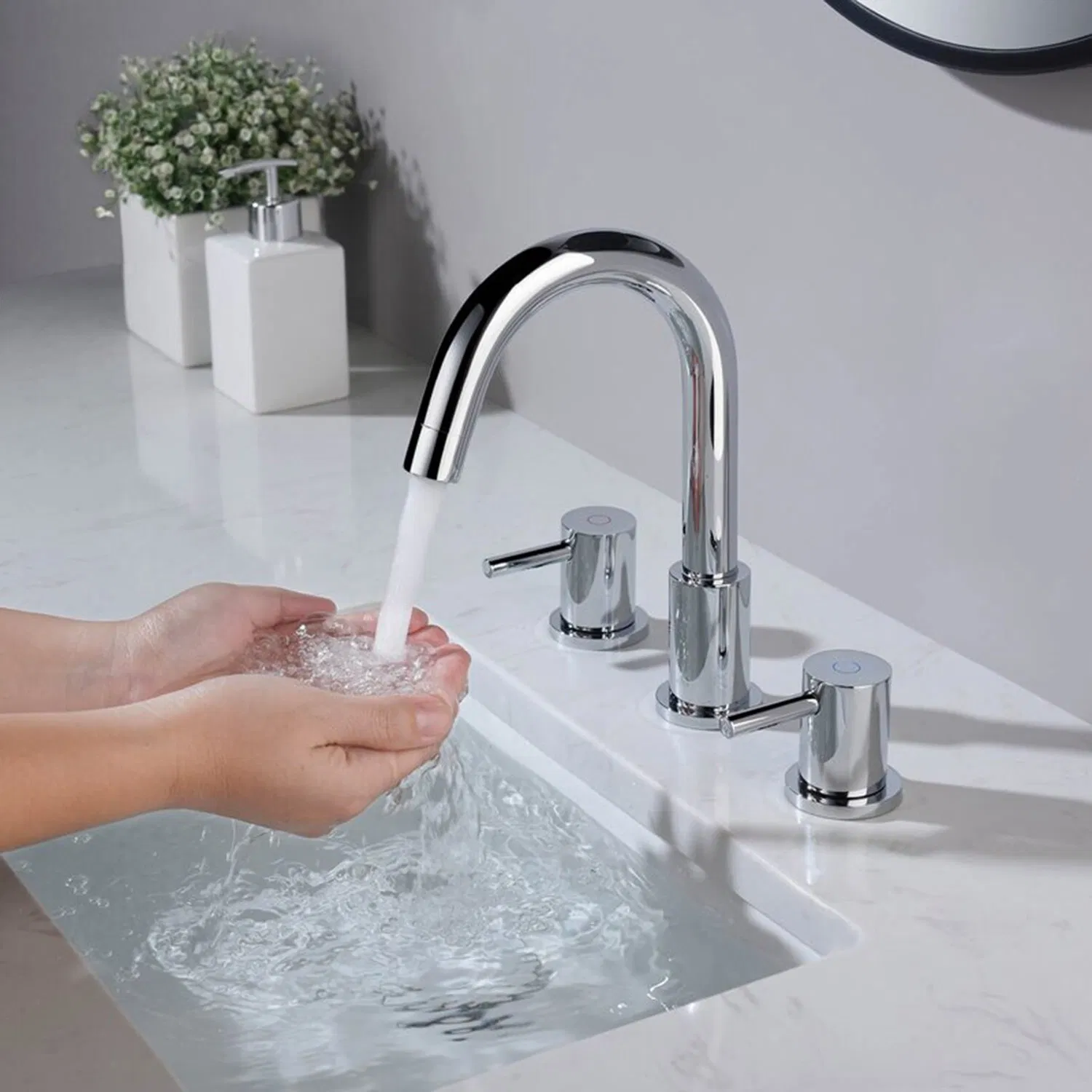 Hot Selling Two Handle Widespread 3 Holes Brass Bathroom Lavatory Faucet Tap Bathroom Basin Faucet