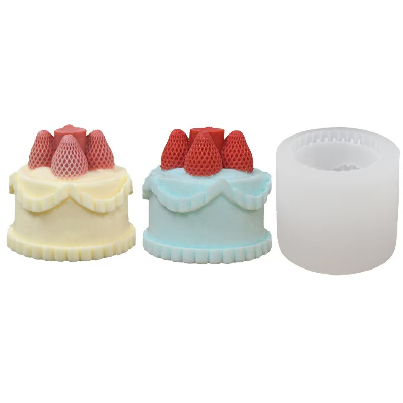 Kid-Safe Silicone Candle Mold Shaped Like a Cake