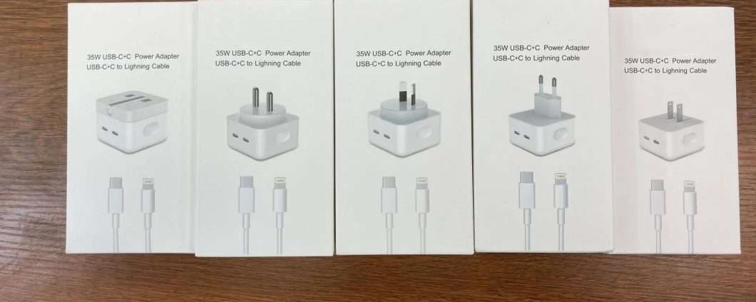 Factory Price 35W Double Type C Fast Charger Us EU Au in Plug 1: 1 for Apple Adapter
