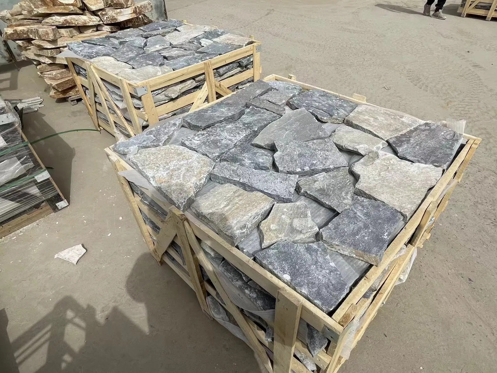 Exterior Castle Ledge Stone Cladding for Architectural Design Projects Stone