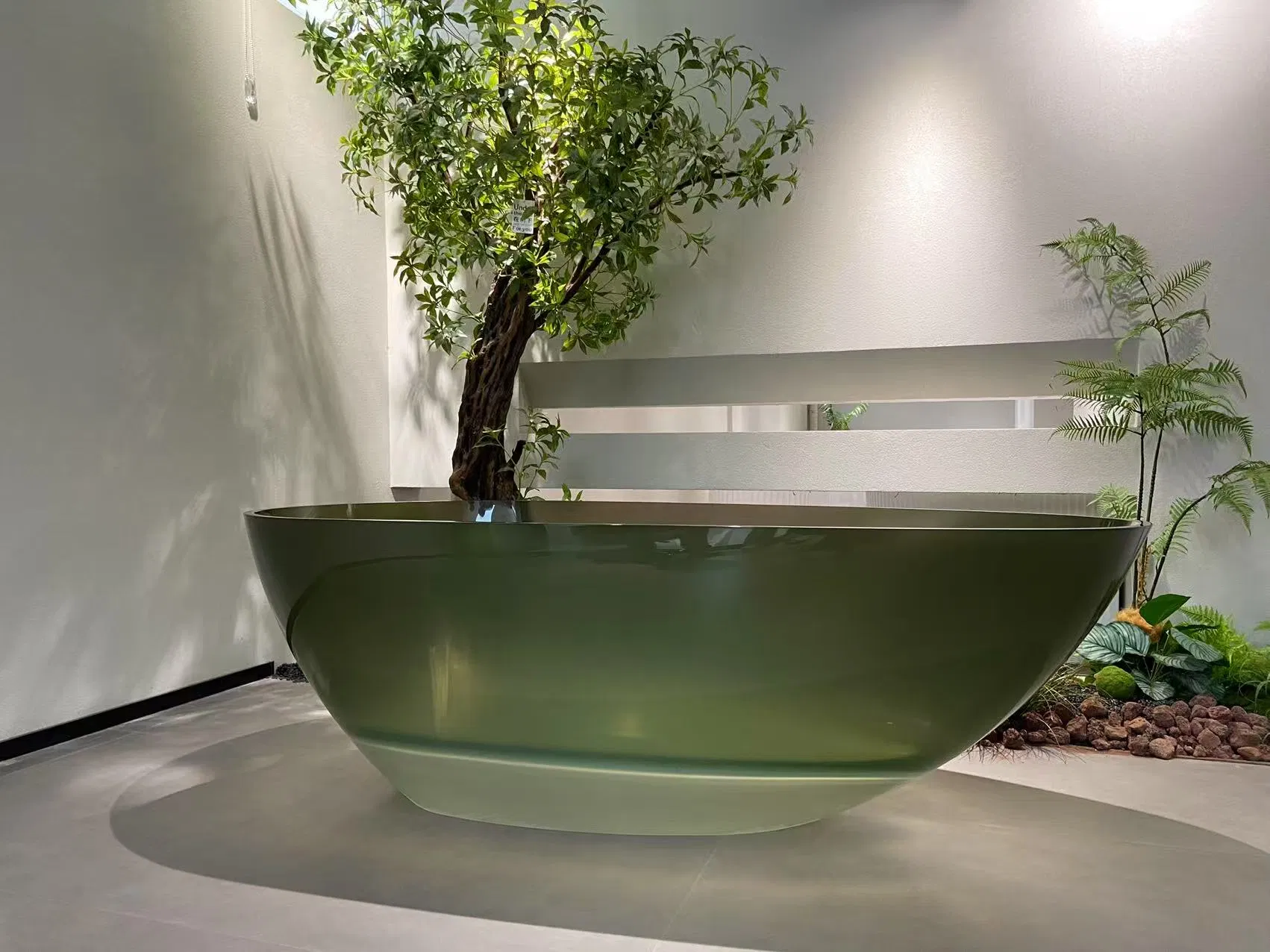 Elegant Acrylic Transparent Goose Egg-Shaped Bathtub for Luxurious Home SPA Experience Jl1906
