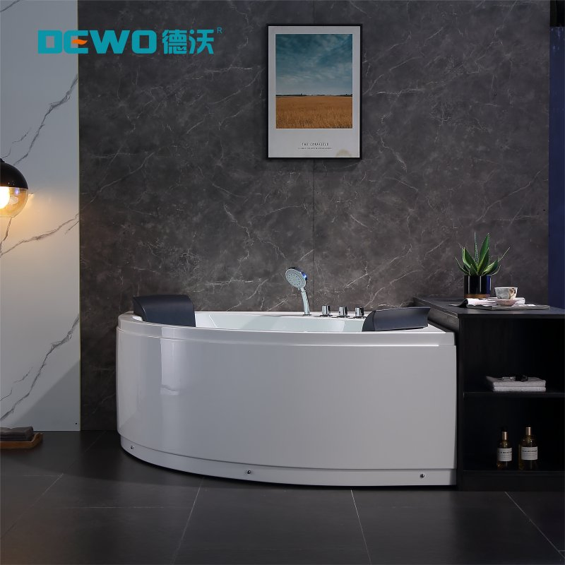 Угловая акриловая ванна-джакузи LL715 с подсветкой