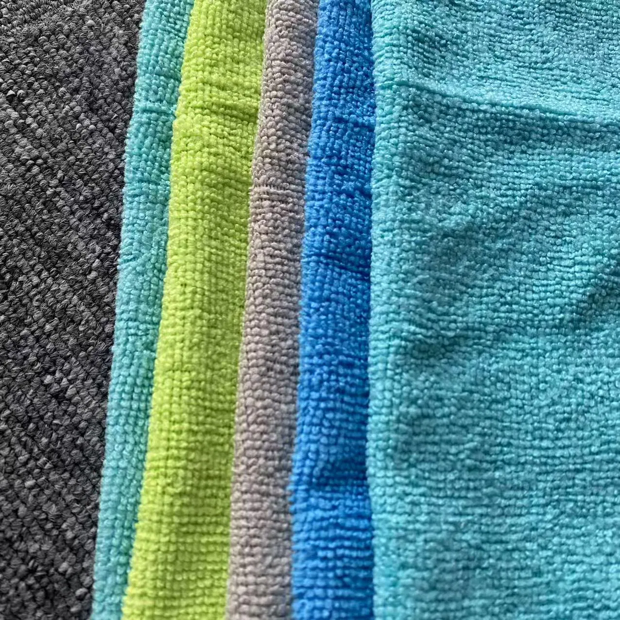 Hot Selling Microfiber Cleaning Cloth Warp Knitted Towel Gray 40*40cm 300GSM Car Microfiber Cloth Car Kitchen Towels