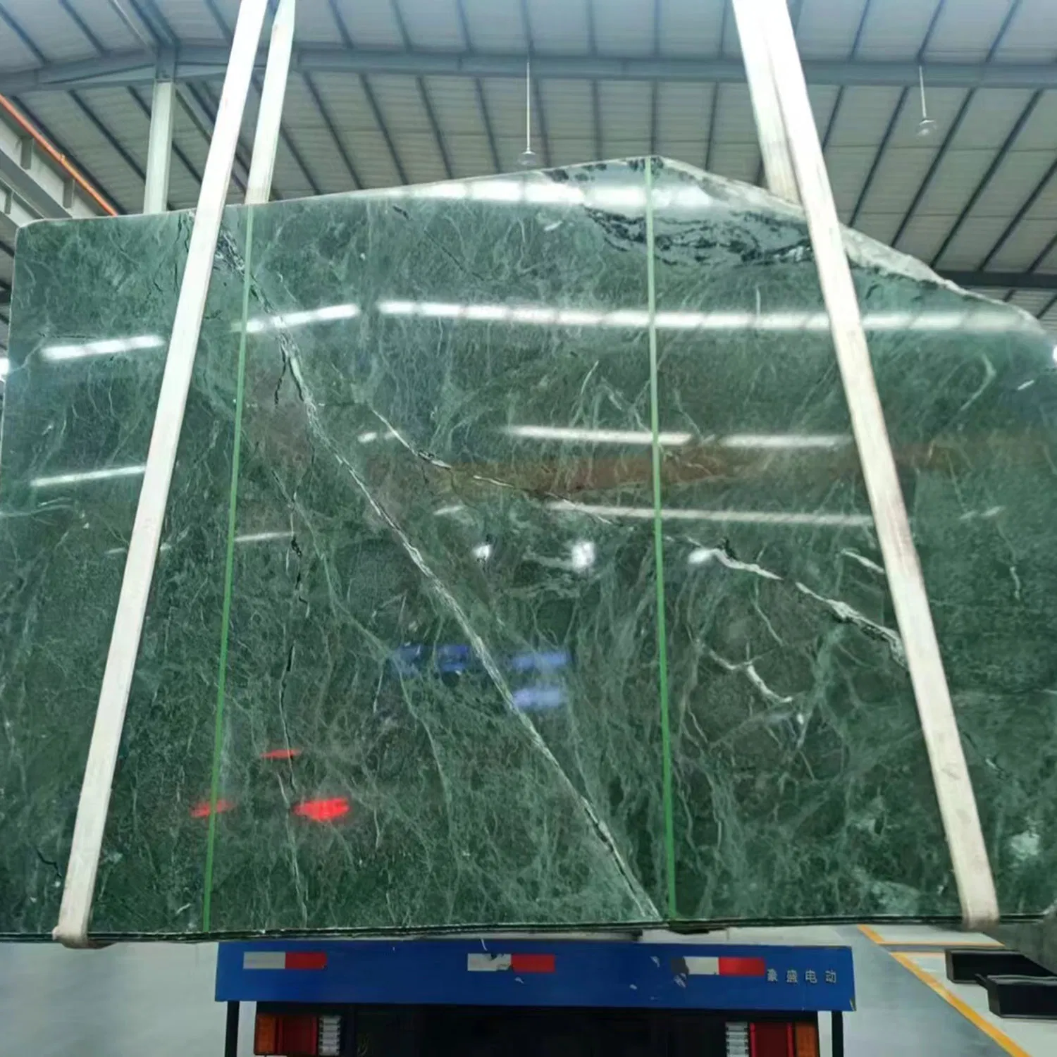 China Factory Marble Polishing Services Engineered Types of Marble Flooring