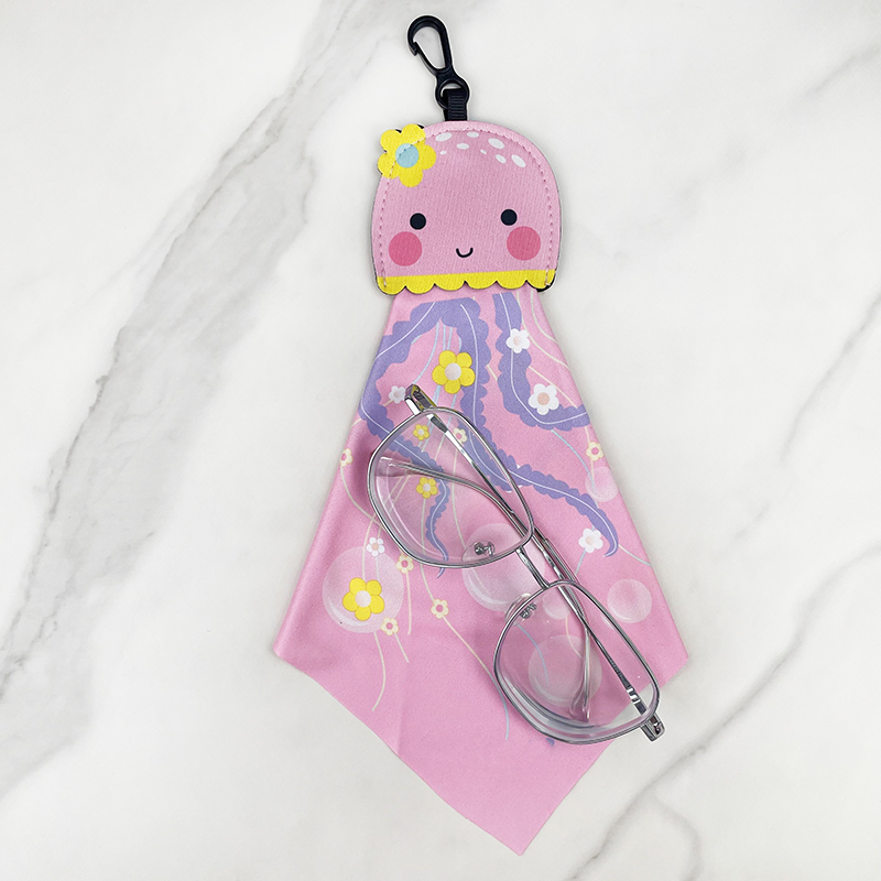 Reusable Portable Custom Cartoon Penguin Key Chain Small Bag Microfiber Cloth Portable Sunglasses Watch Glasses Cleaning Cloth