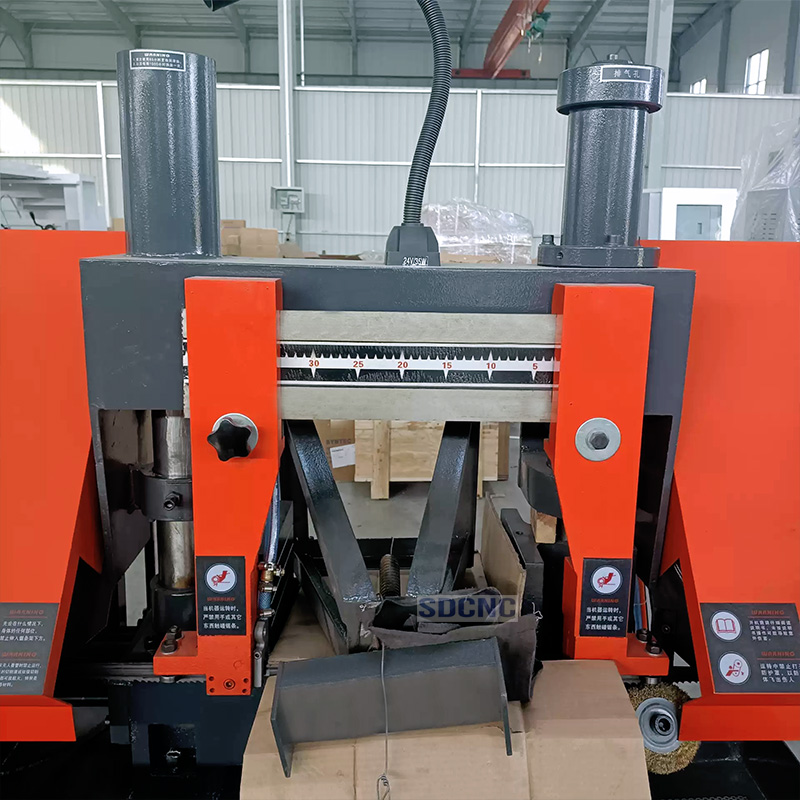 Станок ленточнопильный по металлу GH4220