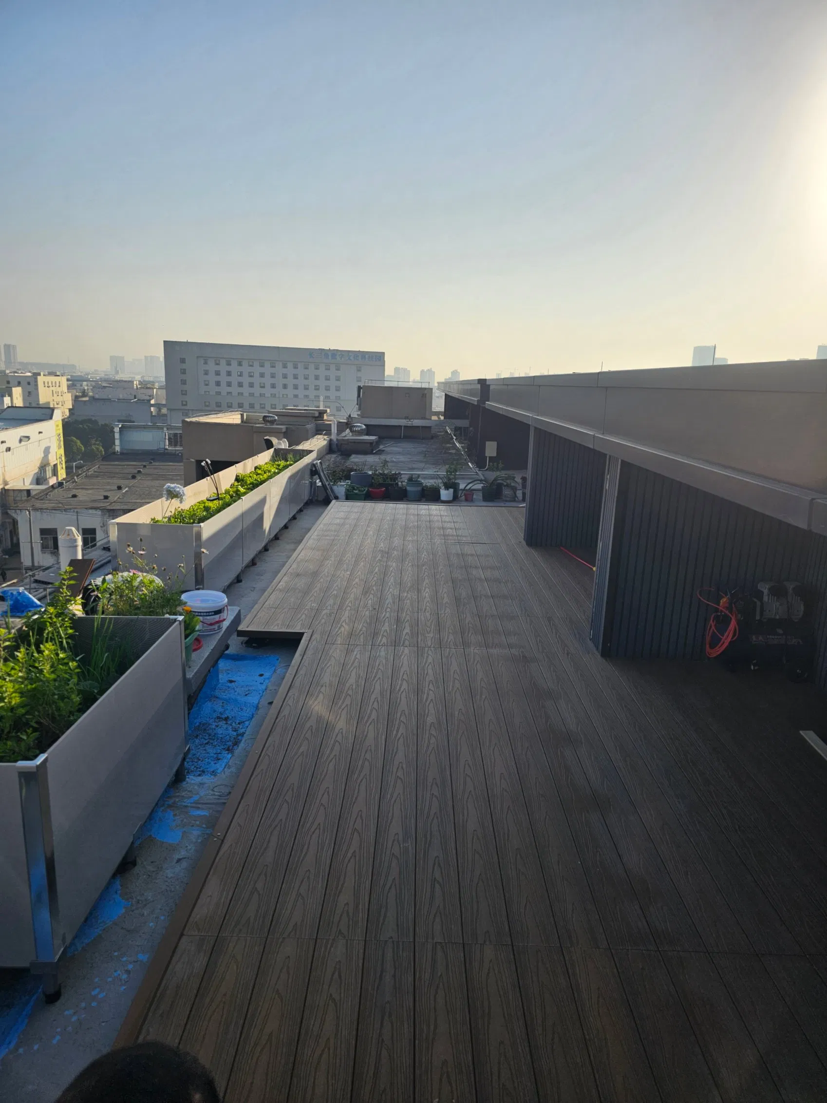 Moisture-Proof and Insect-Proof WPC Co-Extrusion Flooring Wood Plastic Floor