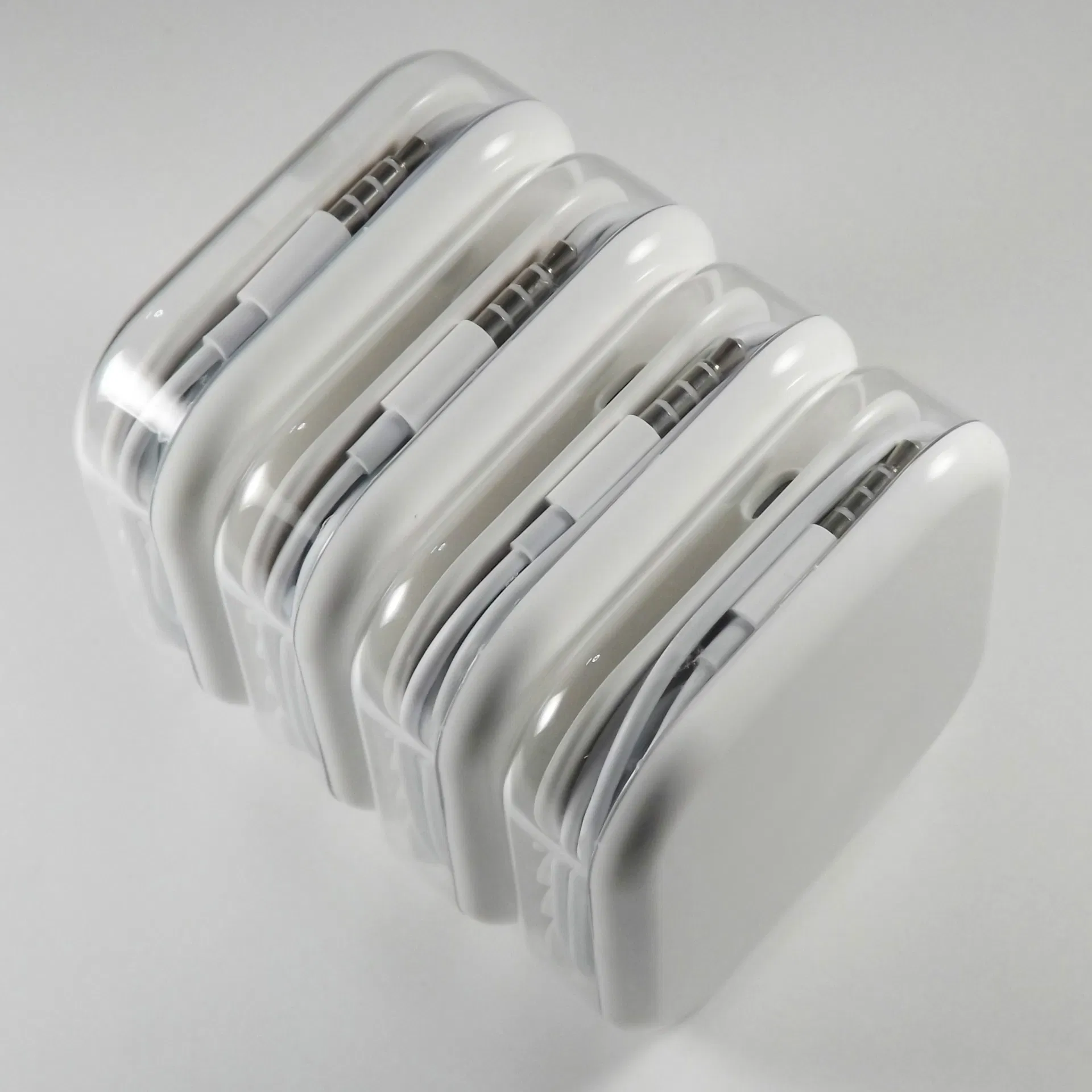 Проводные наушники-гарнитура для телефона