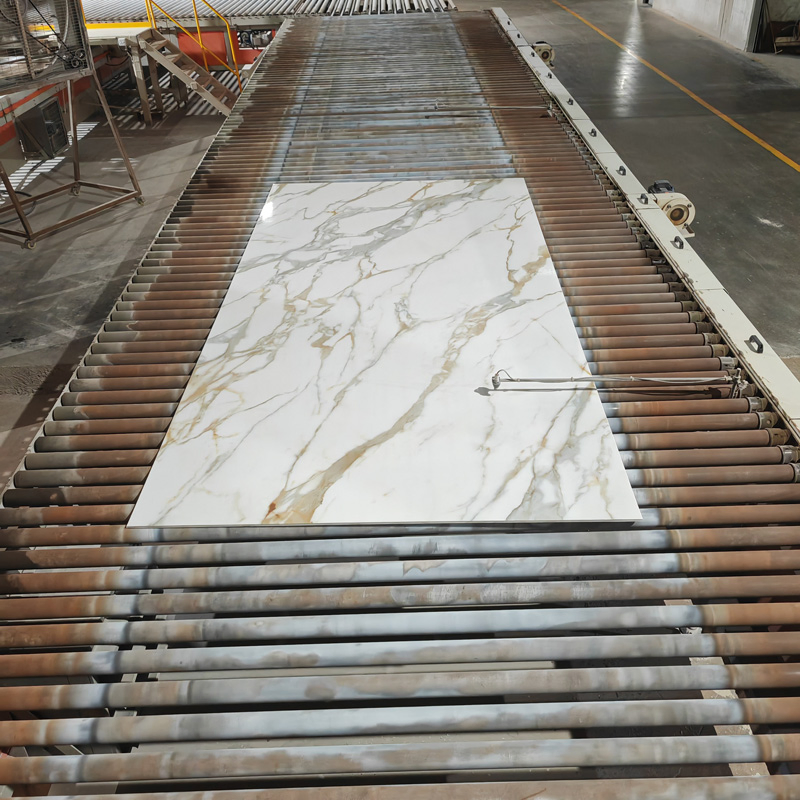 Porcelain Slab Givenchy Gold Marble Look Tiles for Luxury Villa Interior Decoration