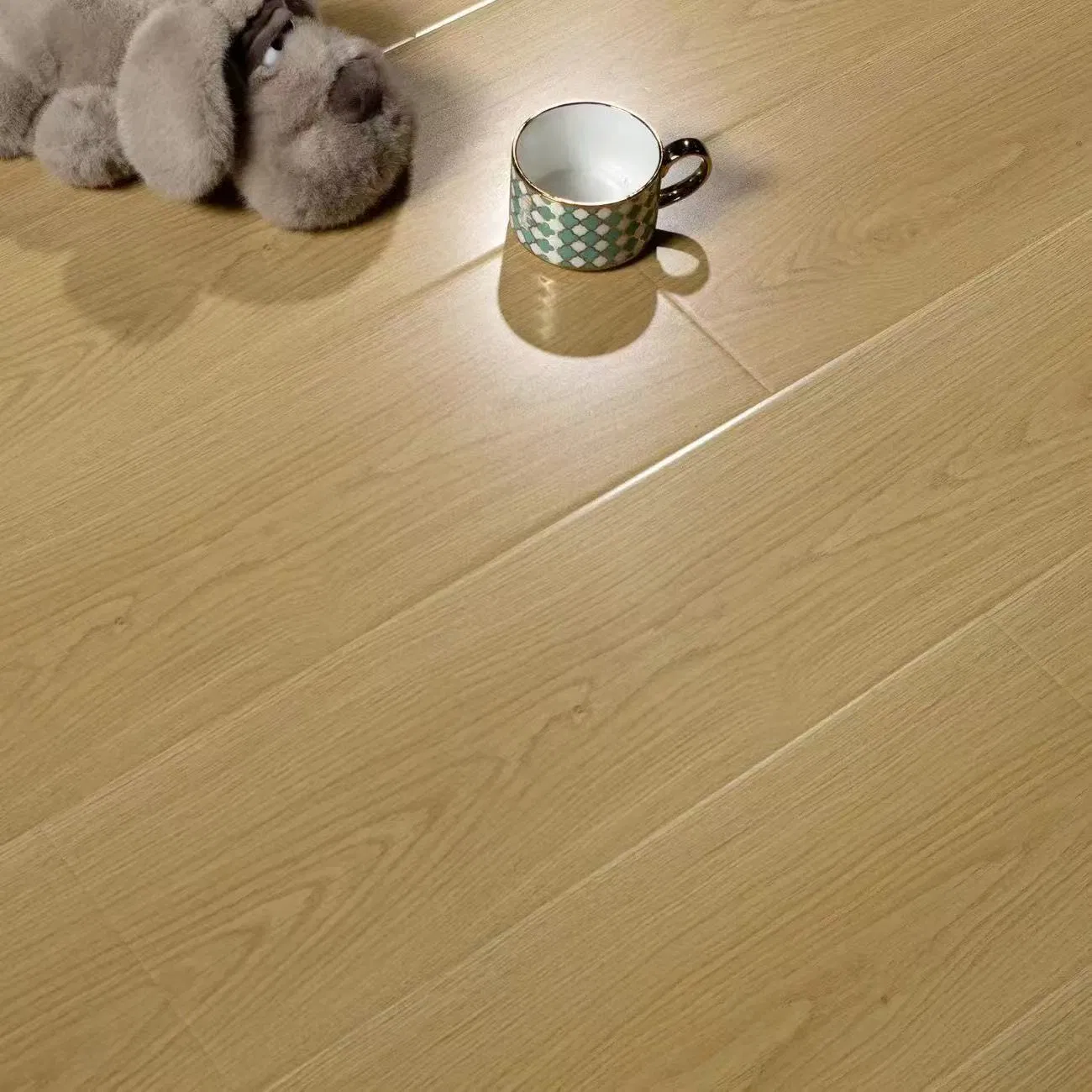 Водостойкий ламинат 12 мм для дома и коммерции