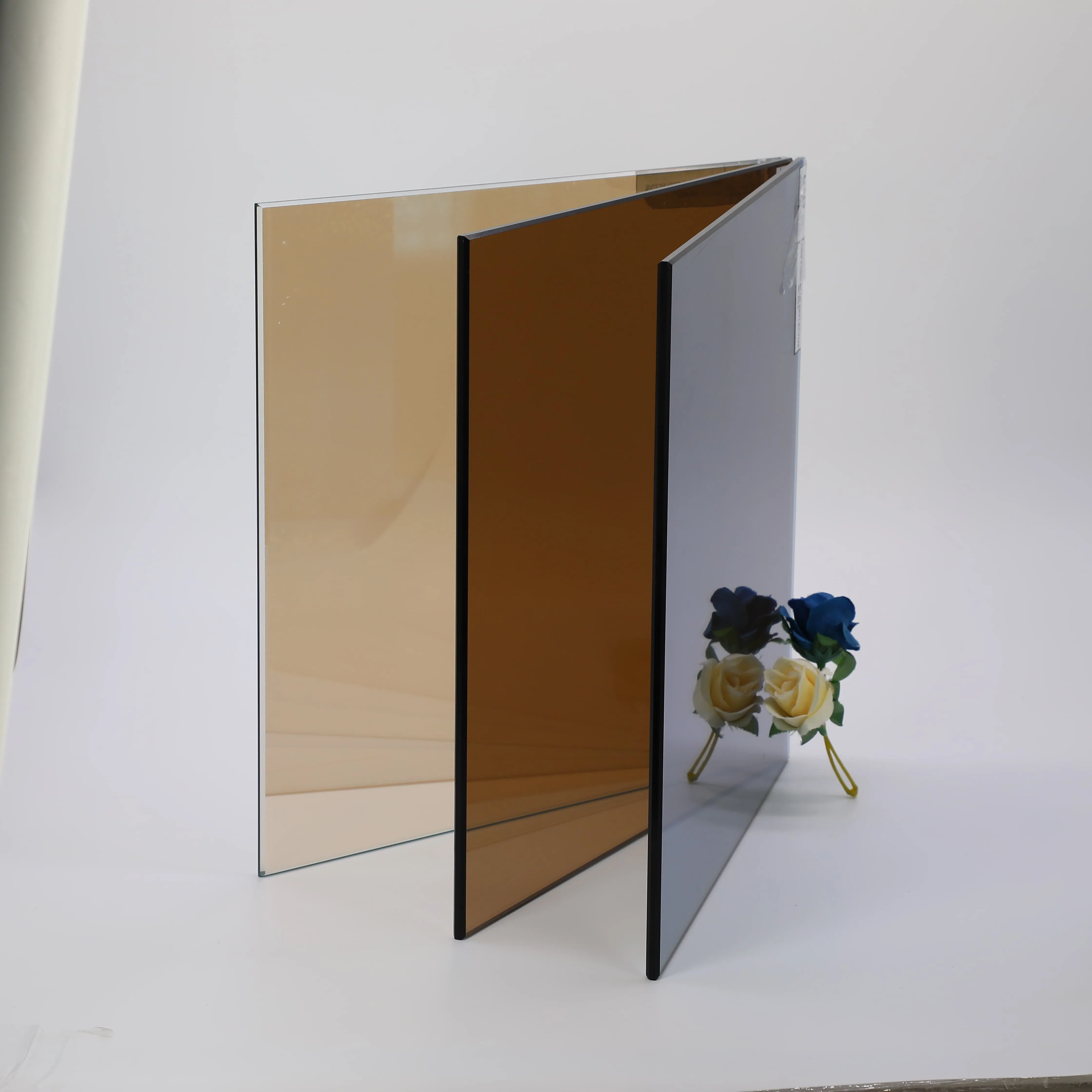 4-19mm Thickness Customized Light Blue/ Dark Blue Reflective Flat/ Curved Tempered Safety Architectural Glass Wholesaler for Glass Railings Glass