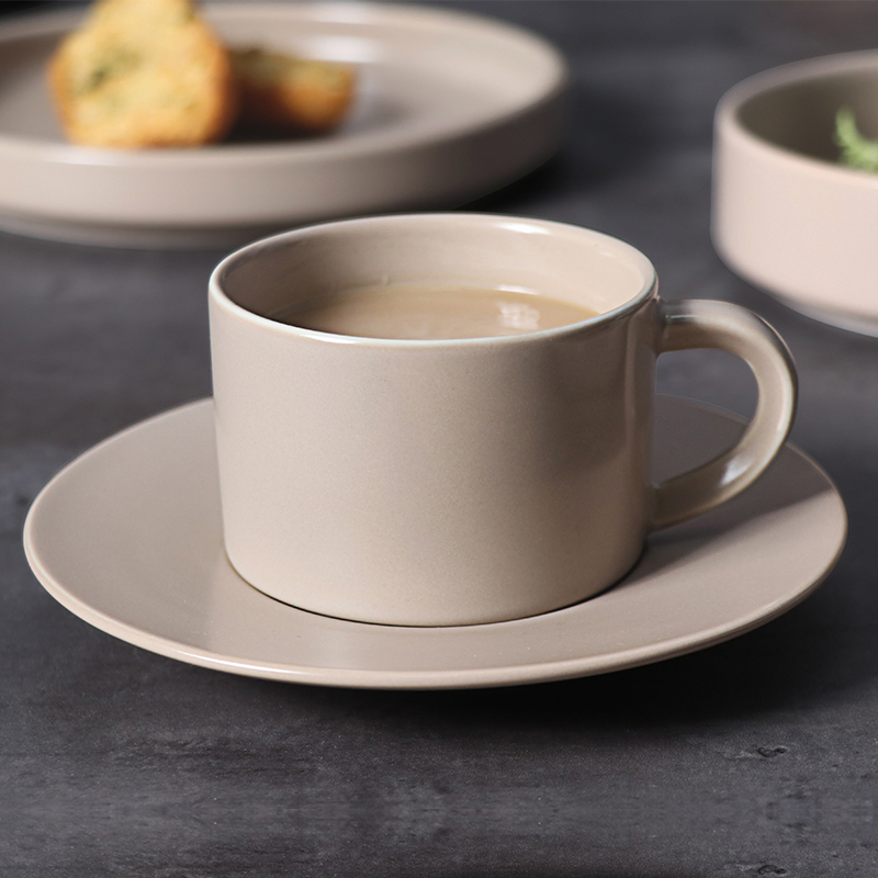 New Arrival Christmas Tableware Dish Set Dinner Dinnerware Plates Beige Color Crockery Dinner Set for Buffet Catering Restaurant Hotel