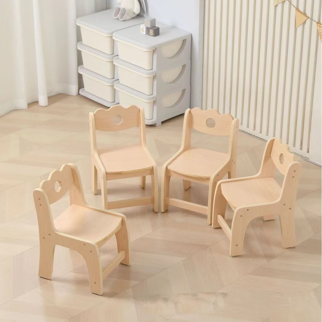 Стол и стулья детские деревянные комплект