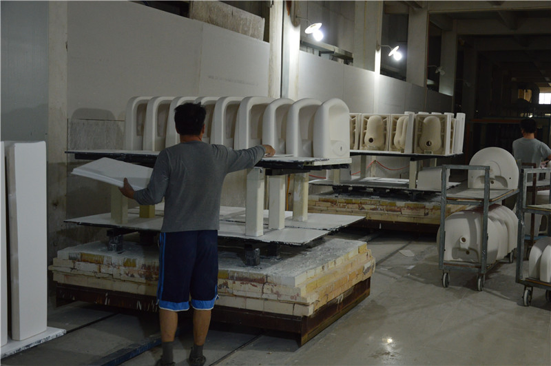 Foshan Ceramic Urinals Supplier Lavatory Bathroom Urinals Outhouse Toilets for Sale