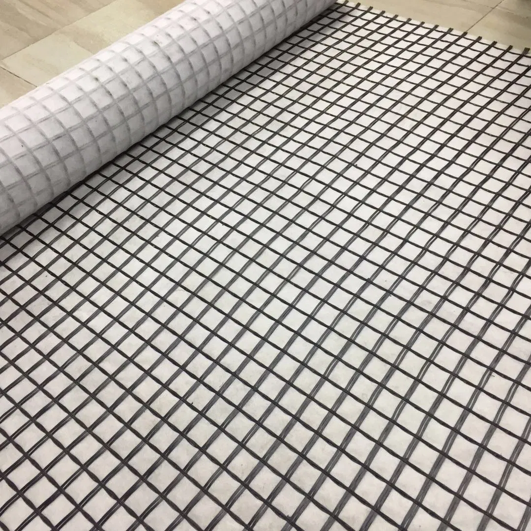 Fiberglass Geogrid 50kn Composite with PP Non-Woven Geotextile