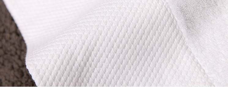 Factory Sells Well Microfiber High-Low Wool Embroider Pet Towel Thickened Absorbent Bath Towel