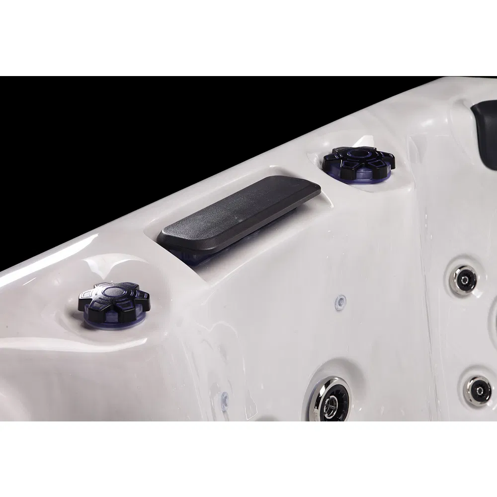 Гидромассажная ванна Sunrans 2.1м на 7 человек