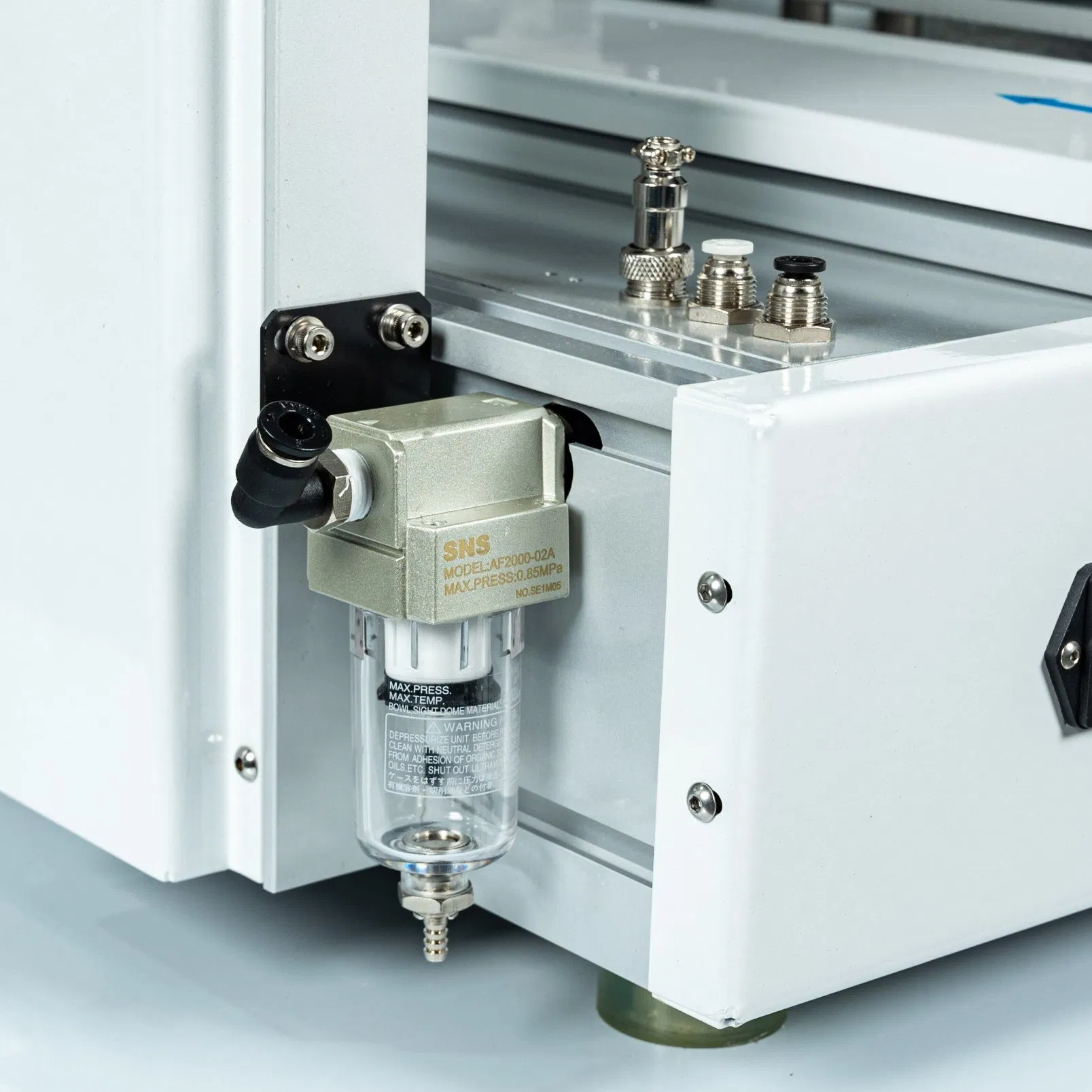 4-осевой автоматический робот для завинчивания винтов с обратной связью по моменту