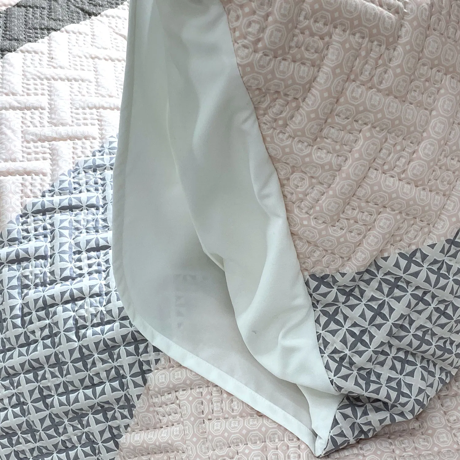 Best Selling Home Hotel Luxury Peached Polyester Duvet Pillow Bedding Set