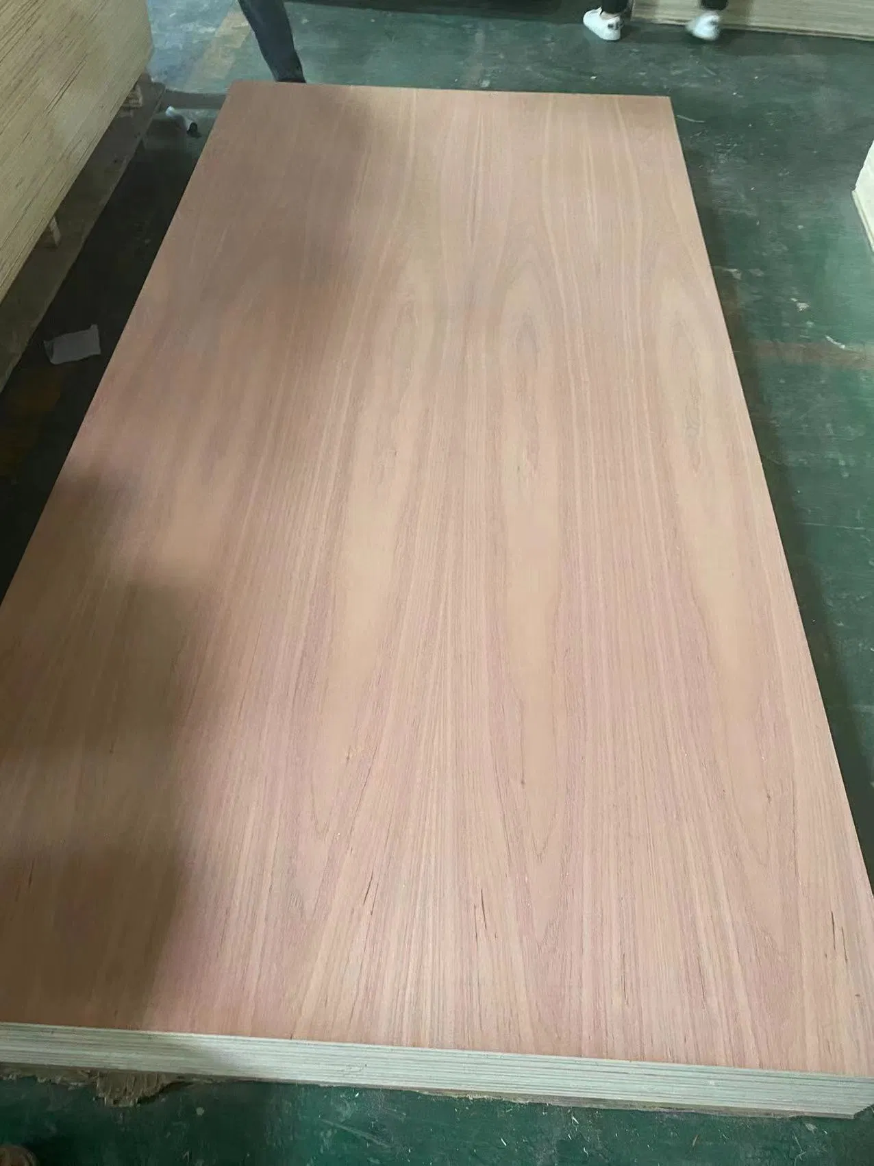 Manufacturers Directly Supply Straight Furniture Board Decoration Wood Board Poplar Solid Wood Board Price