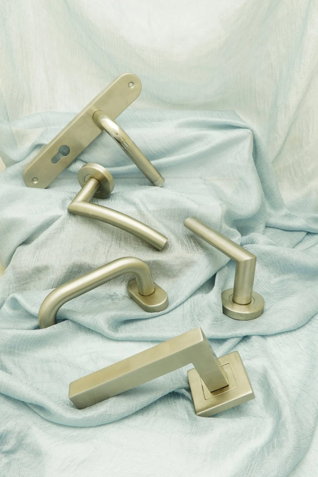 High Quality #304 Stainless Steel Wooden Door Handle/Lever Handle (GB03-101)