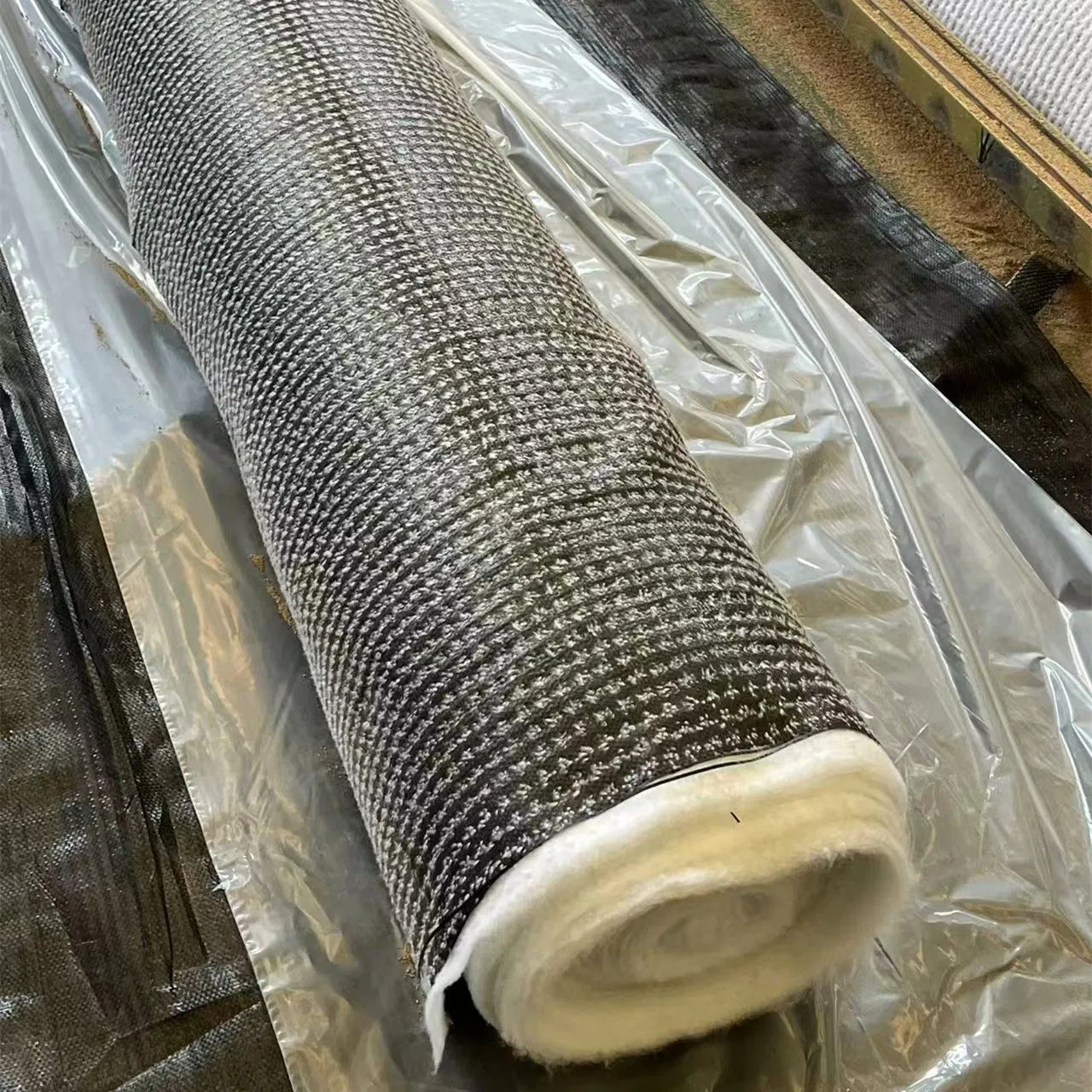 needle punched sodium bentonite geosynthetic clay liner for water conservancy isolation