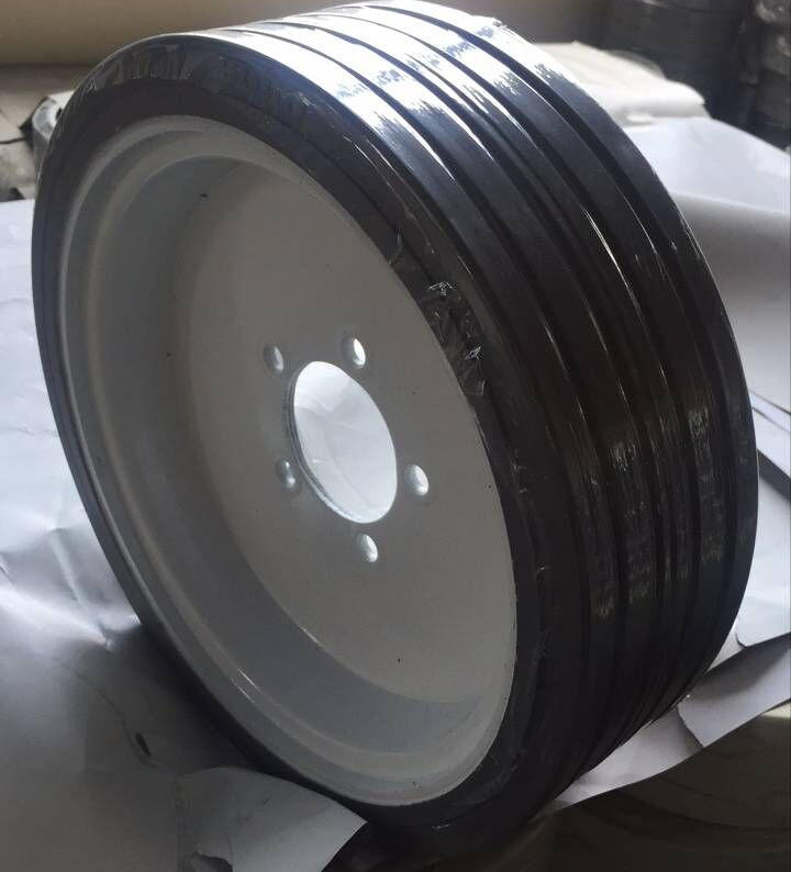 Skyjack SJ3226 Wheel 16x5x12 Solid Tire