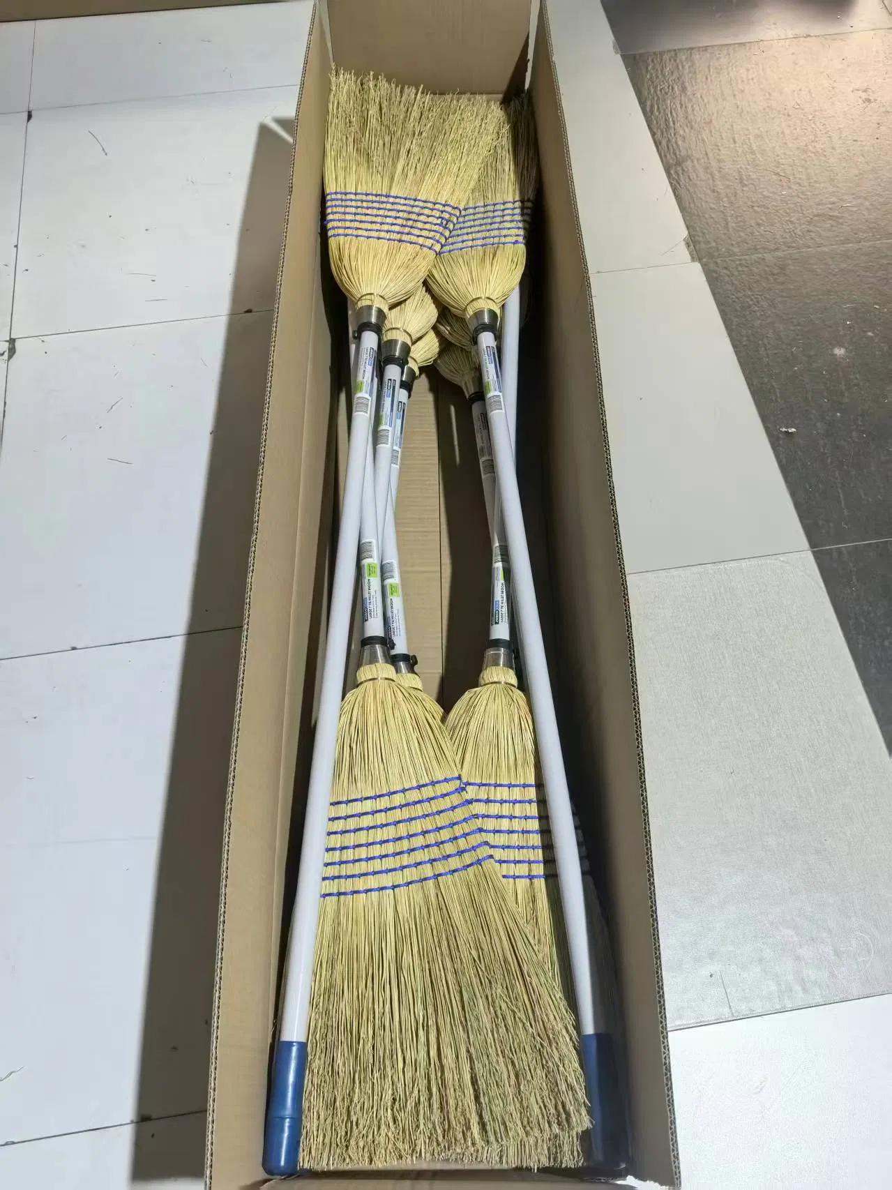 Durable Corn Broom for Efficient Indoor and Outdoor Cleaning
