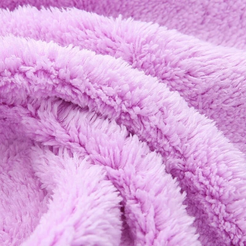 Coral Fleece Kitchen Towels Are Super Absorbent and Can Clean up Oil Stains with Just a Wipe