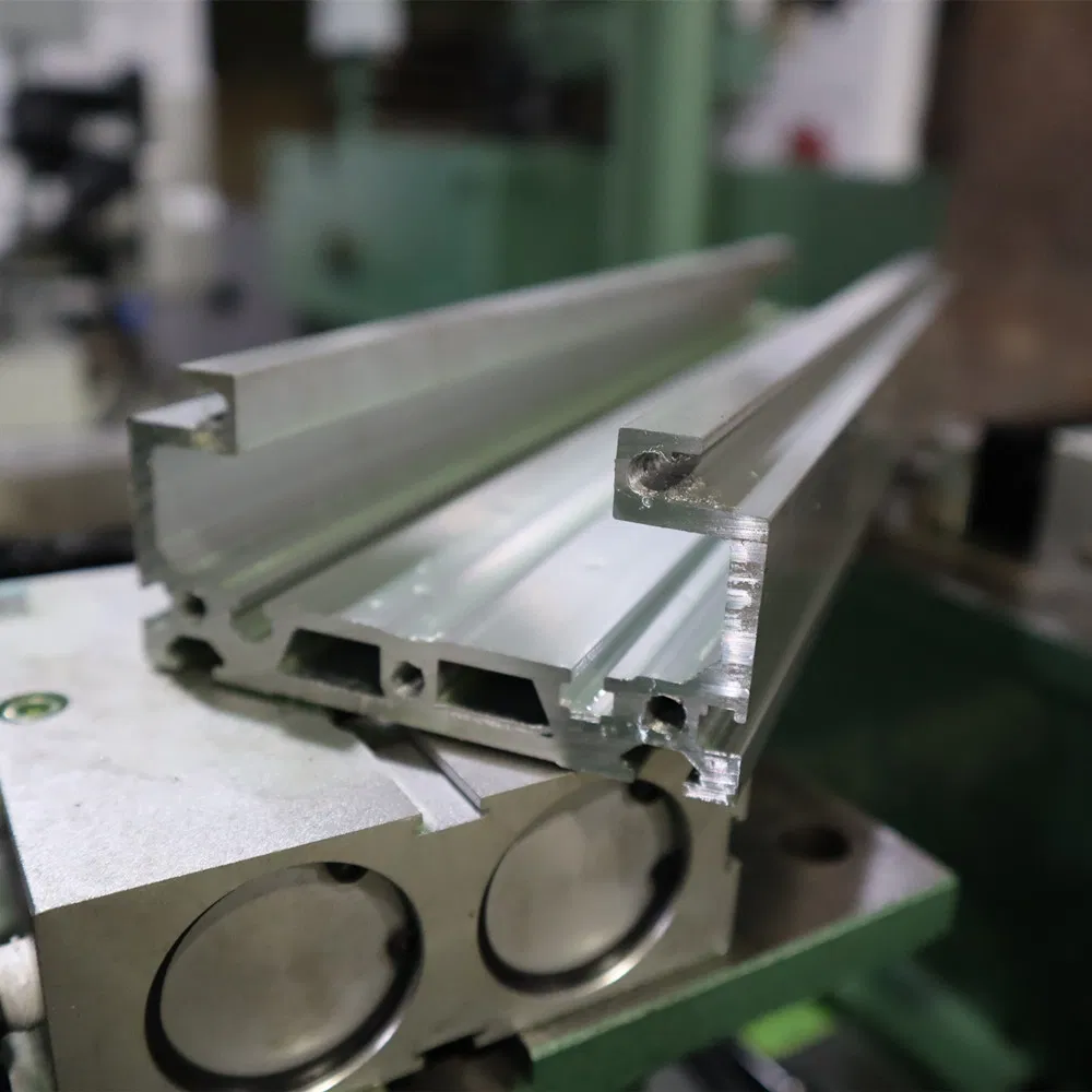 Horizontal Type 5-Spindle Multi Holes Tapping Machine for Aluminum Profiles