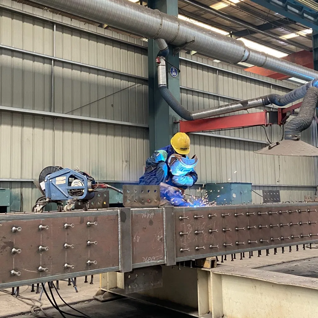 Long Service Life Steel Structure Bridge for Highway and Road Usage.