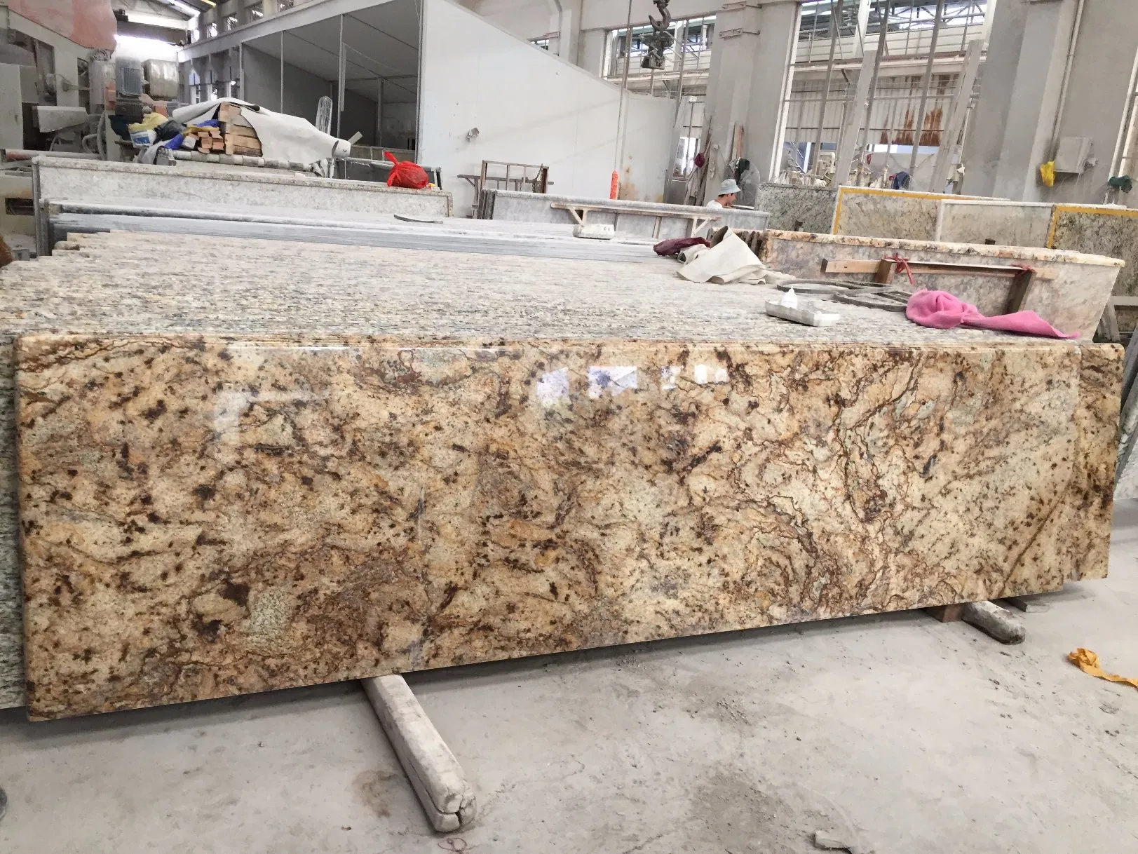 Hot Wholesale Sales Golden Beach Granite Countertop for Kitchen Decoration