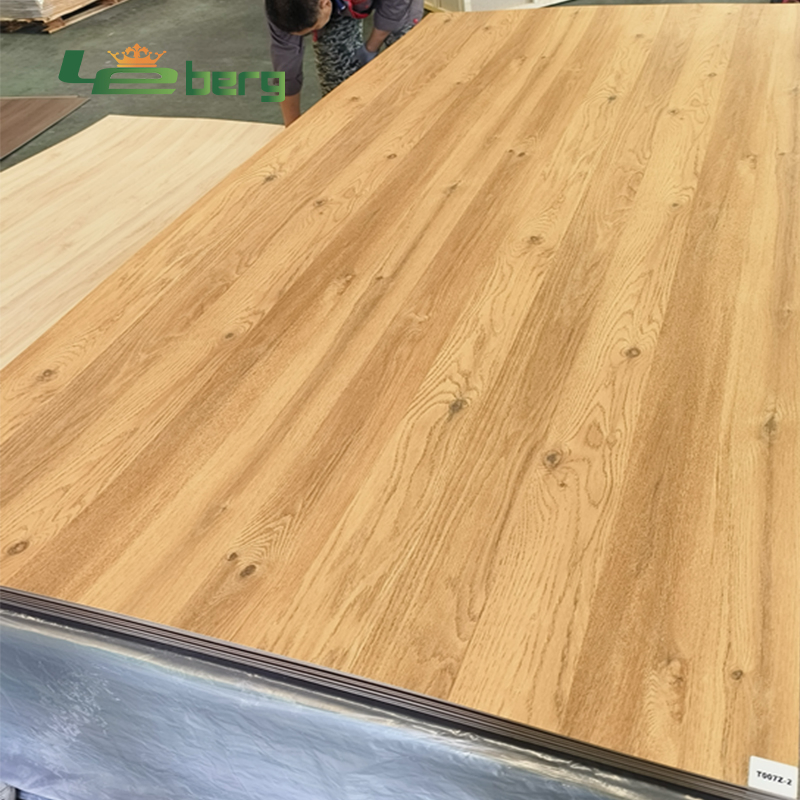 1.5mm/1.7mm Synchronized Laminated Melamine Paper Recon Plywood Melamine Engineered Veneer Plywood