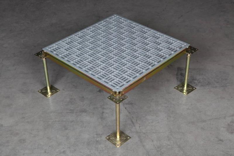 Антистатический перфорированный пол HPL с регулируемой высотой