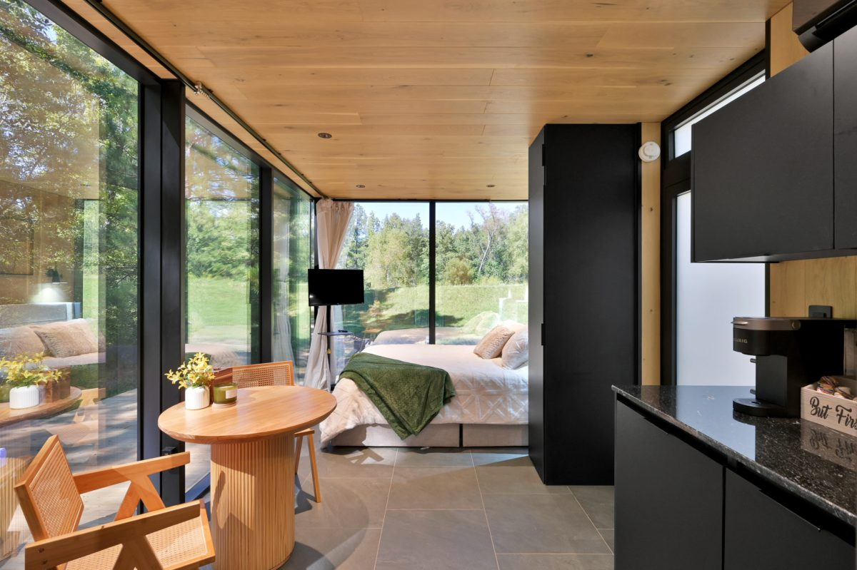 Luxury Mirror House Modular Glamping Pod Tiny House