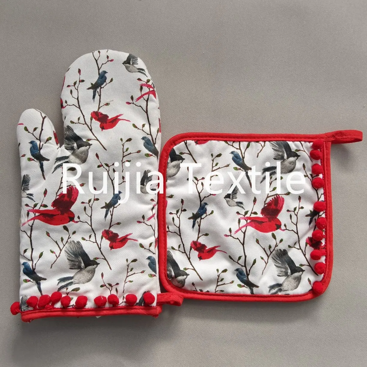 OEM ODM 100% Cotton Potholder & Oven Mitts Set with Decorative Balls 20 Years China Factory