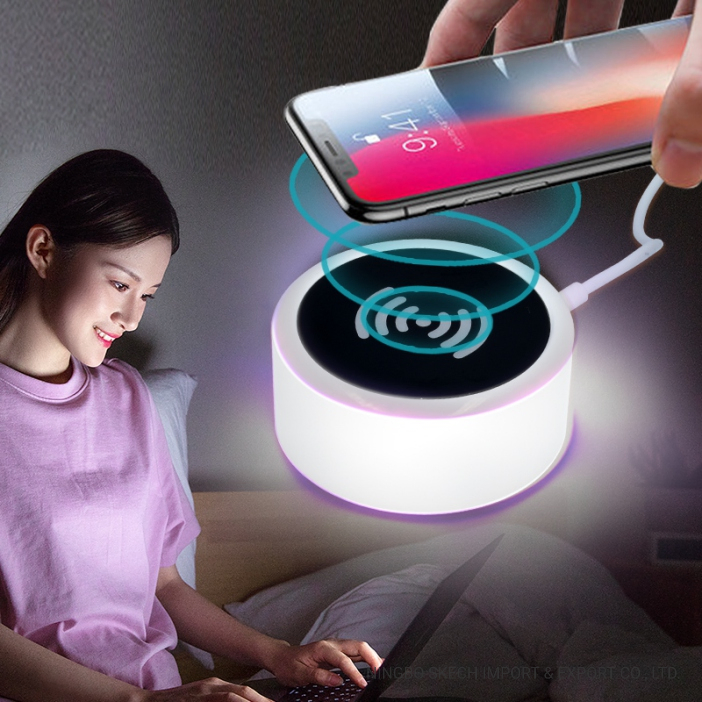 LED Light Desktop Quick 15W USB Wireless Charger Fast Wireless Charging with Changeable LED Color Mobile Phone Recharger