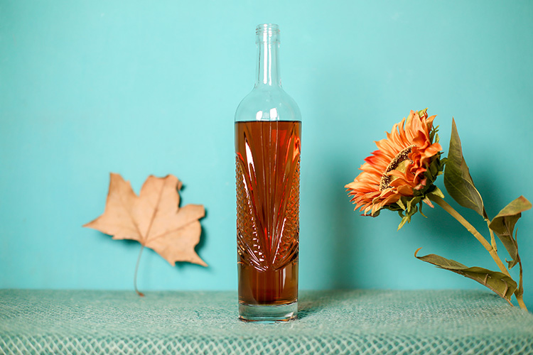 Стеклянная бутылка для джина 700 мл, прозрачная