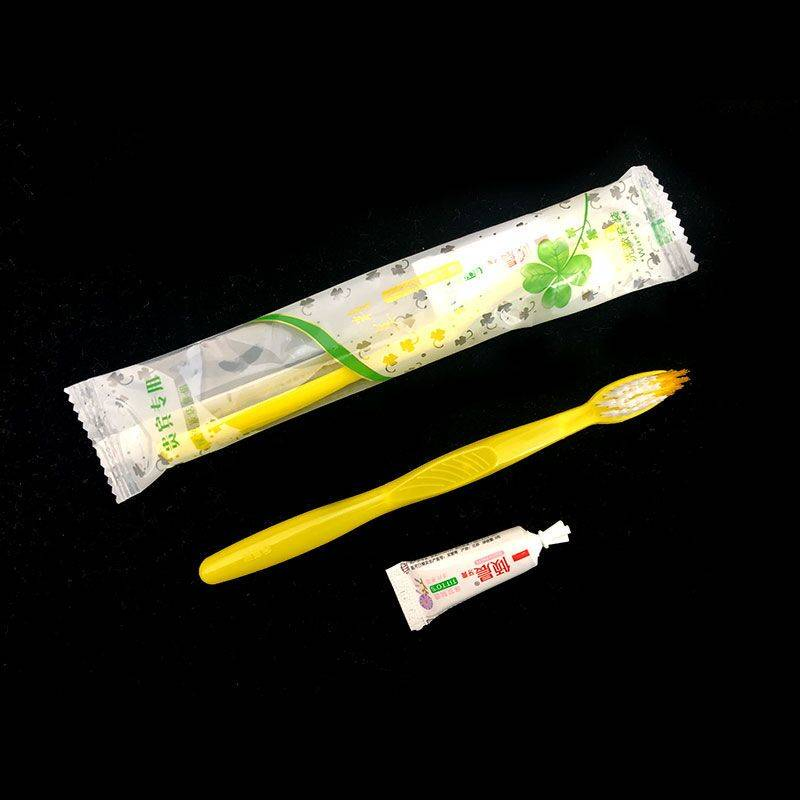 Toothbrush in OPP Bag with Hotel Amenities for Guest Room